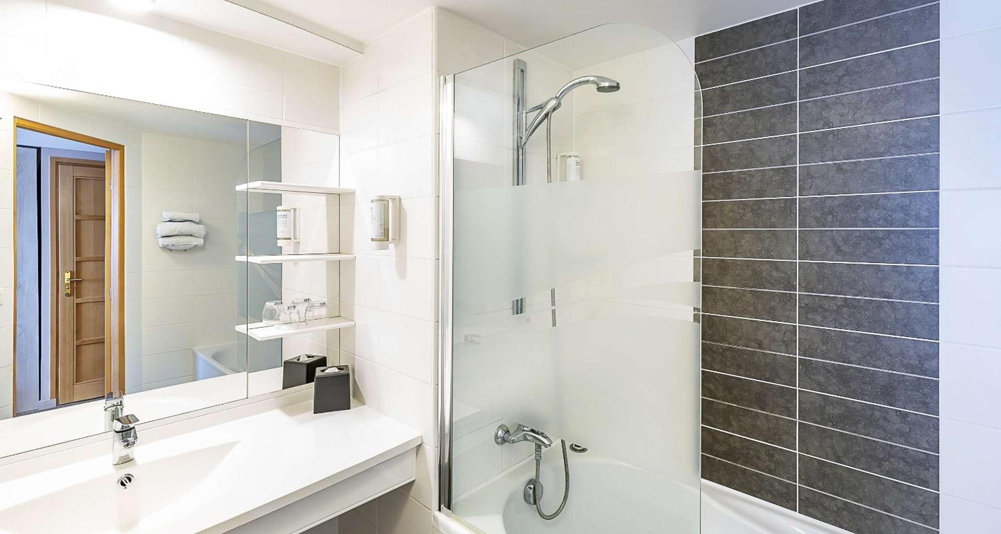 Best Western Amarys Hotel & Spa Rambouillet Exteriör bild